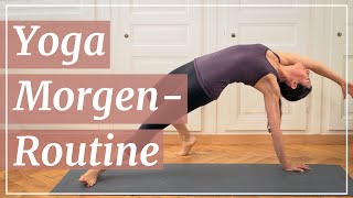 YogaMorgenroutine  15 Minuten Session für einen kraftvollen Start in den Tag  SOMA Institut [upl. by Kala]