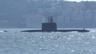 Turkish Preveze Class Type209Submarine Passing Thorough The Bosphorus2 [upl. by Seidnac]