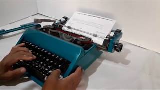 Maquina de escribir OLIVETTI I STUDIO 45 [upl. by Nwahsek]