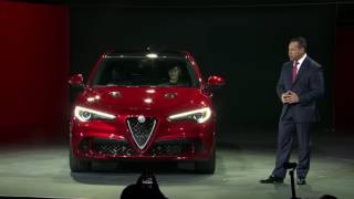 Alfa Romeo Stelvio debiutuje i bije rekord [upl. by Dewhurst323]