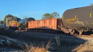 NS P78 HAS EMD SD402S 3453amp1646 ROUND THE BANKED CURVE AT TAYLORS BOUND FOR HAYNE YARD [upl. by Kleper]