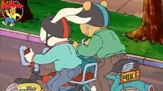 Arthur S01E13 Busters New Friend  Arthur the Aardvark  Review [upl. by Aiekat]