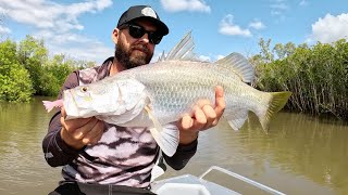 SNAG Bashing For BARRA  Fishing Townsville [upl. by Gabriellia849]