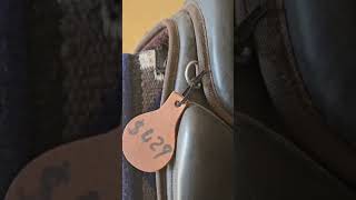 Australian Saddle James Saddlery Flex fit Treeless Leather saddles [upl. by Ymaral]