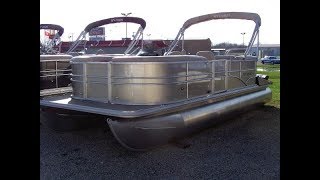 Thinking of buying a pontoon boat I bought a Sylvan Mirage 822 Here is a reviewwalkthrough [upl. by Morgun91]