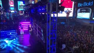 Pitbull  Live NEW YORK TIME SQUARE [upl. by Mariel958]