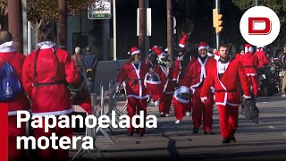 Moteros disfrazados de Papá Noel acuden a la Papanoelada de Hospitalet de Llobregat Barcelona [upl. by Suellen]