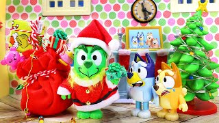 Bluey Toys How the Grump Stole Bluey and Bingos Christmas   Pretend Play with Bluey Toys [upl. by Vasilek324]