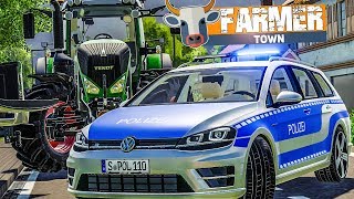 LS19 FarmerTown 81 Banker baut Unfall  FENDT abgeschleppt  LANDWIRTSCHAFTS SIMULATOR 19 [upl. by Isabel752]