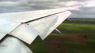 Atterrissage Ile Maurice en Boeing 777300ER dAir Austral [upl. by Janice]