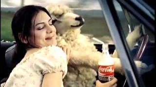 comercial de coca cola con borrego [upl. by Lenoel79]