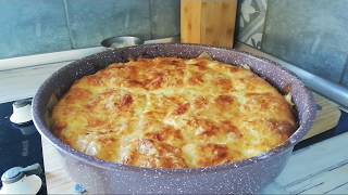 БАНИЦА СЪС СИРЕНЕ И ГОТОВИ КОРИ  Bulgarian Banitsa [upl. by Akimit125]