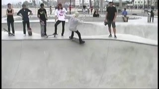 Shaun White at Venice Beach skatepark [upl. by Mame495]