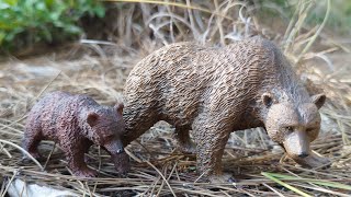 Dinosaur World Creature Spot Mexican Grizzly Bear [upl. by Pat]