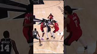 Jalen Green dunk over sochan houstonrockets sanantoniospurs nba [upl. by Azeel]