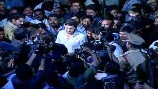 Mahesh Babu Venkatesh Entrances  Seethamma Vakitlo Sirimalle Chettu Audio Launch  SVSC [upl. by Cutlip]