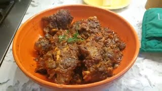 How to make ossobuko Easy ossobuko osso buco shanks [upl. by Amliv]