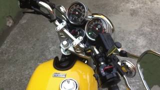 Yamaha SR400 60th Anniversary  Walkaround and sound [upl. by Elleinnad]