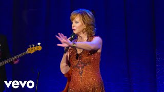 Reba McEntire  Swing Low Sweet Chariot Live At Ryman Auditorium Nashville TN  2017 [upl. by Theo]