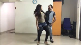 Romantic couple dance on Dheere Dheere Se by Yo Yo Honey Singh [upl. by Culliton]