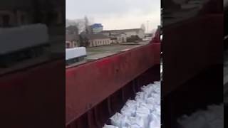 Загрузка рыбной муки в трюм Loading fish flour [upl. by Cyprian151]