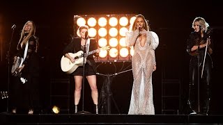 CMA2016 BEYONCE amp THE DIXIE CHICKS TURN OUT THE CMA AWARDS 2016 [upl. by Eugene]