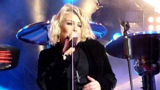 Kim Wilde  Stars unlimited Austria 2010  Lights Down Low [upl. by Elleined]