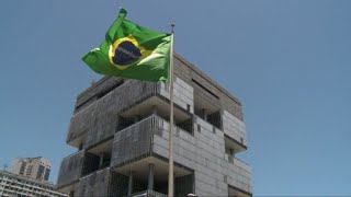 Petrobras redujo pérdidas pero cerró en rojo por cuarto año [upl. by Ddet]