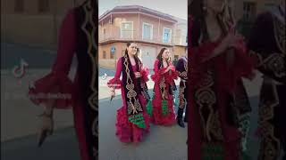 COMO SE FESTEJA LAS FIESTAS de MONFORTE DEL CID ESPAÑA [upl. by Adnowat136]