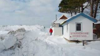 Schneesturm schneidet die Insel Hiddensee vom Festland ab [upl. by Elissa]