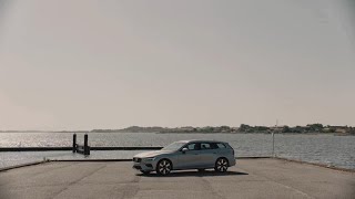 Volvo V60 T8 Recharge Bold Design Meets Sustainable Power [upl. by Ynamad994]