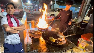 Street food by Pochentong Airport ញ៉ាំម្ហូបតាមផ្លូវនៅពោធិចិនតុង​ [upl. by Marleah165]