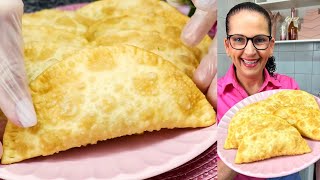 MASSA RÁPIDA DE PASTEL COM 2 INGREDIENTES FIZ 7 PASTÉIS COM 1 XÍCARA DE FARINHA  Isamara Amâncio [upl. by Rubma]