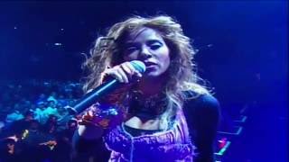 Gloria Trevi  Me Siento Tan Sola En Vivo [upl. by Irahcaz]