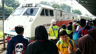 Kereta Api Matarmaja BLB di Stasiun Bekasi  Angkut Rombongan SDIT Zamzam Kurnia Bekasi [upl. by Ennovaj988]