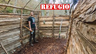 Haciendo Una Cabaña De Madera En El Bosque [upl. by Eniamrahc]