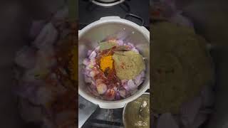 Hyderabadi Bhuna goshtfoodrecipecookingkhanrecipekkbhuna goshttrendingshorts [upl. by Vladi]