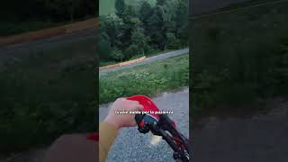 Finché riesco a tenerla io non la tiro giù moto motorini fantic 50cc enduro wheelie impennate [upl. by Asquith]