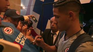 ASÍ LA AFICIÓN RECIBIÓ A URIEL ANTUNA EN MONTERREY [upl. by Rednael]