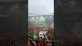 Wie BremenUltras die Meisterfeier von Bayer 04 Leverkusen störten 😱 [upl. by Oirevlis483]