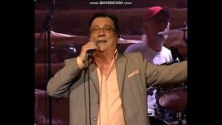 Halid Beslic  Prvi Poljubac  Live  Arena Zagreb 2009 [upl. by Ordnas402]