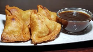 समोसा और चटनी घर पे कैसे बनाएँ  Crispy samosa amp tamarind chutney at home in few minutes [upl. by Avuha]