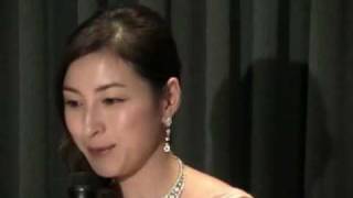 広末涼子 Ryoko Hirosue The Oscars 81st Annual Academy Awards The Best Foreign Film  Departures [upl. by Neirb88]