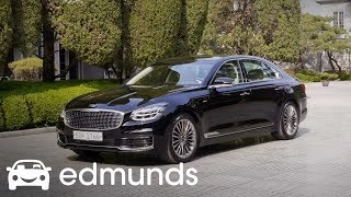 2019 Kia K900 Review  Edmunds [upl. by Annhej]