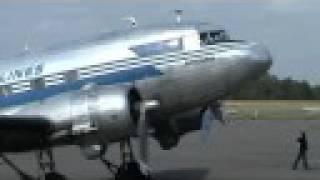 Douglas DC3 Startup in Stereo [upl. by Adebayo]