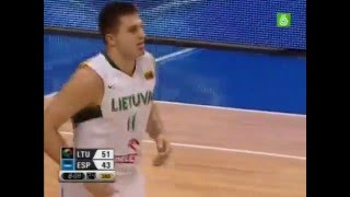 Linas Kleiza rinktineje Lithuania  Spain [upl. by Jaddo]