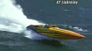 Powerboat tests the Fountain 42 Lightning [upl. by Bettzel]