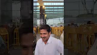 𝐁𝐨𝐬𝐬 𝐢𝐧 banglore 🔥 YS Jagan Mohan Reddy garu in kempegowda international airport [upl. by Scales]