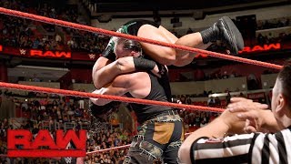 Braun Strowman vs Rhyno Raw Jan 1 2018 [upl. by Ainafetse]