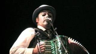 quotAlone with the moonquot by THE TIGER LILLIES in Broadway 2004  Film  Lu Pélieu [upl. by Rambert]